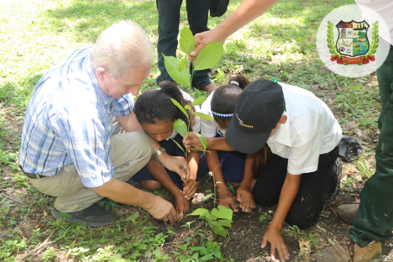 POR UN MUNICIPIO MAS VERDE, EL CHAL SE HACE PRESENTE