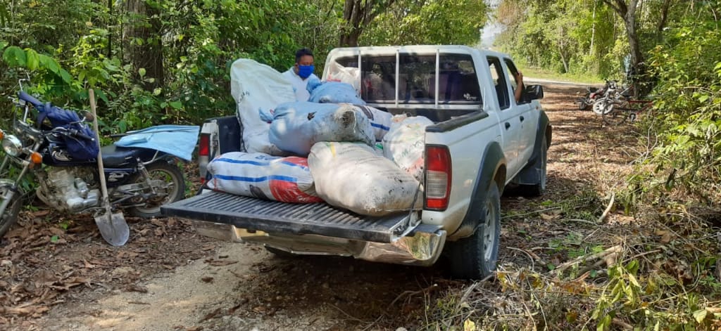 LIMPIEZA Y RECOLECCIÓN DE BASURA EN LA CABECERA MUNICIPAL DEL MUNICIPIO DE EL CHAL, PETÉN.