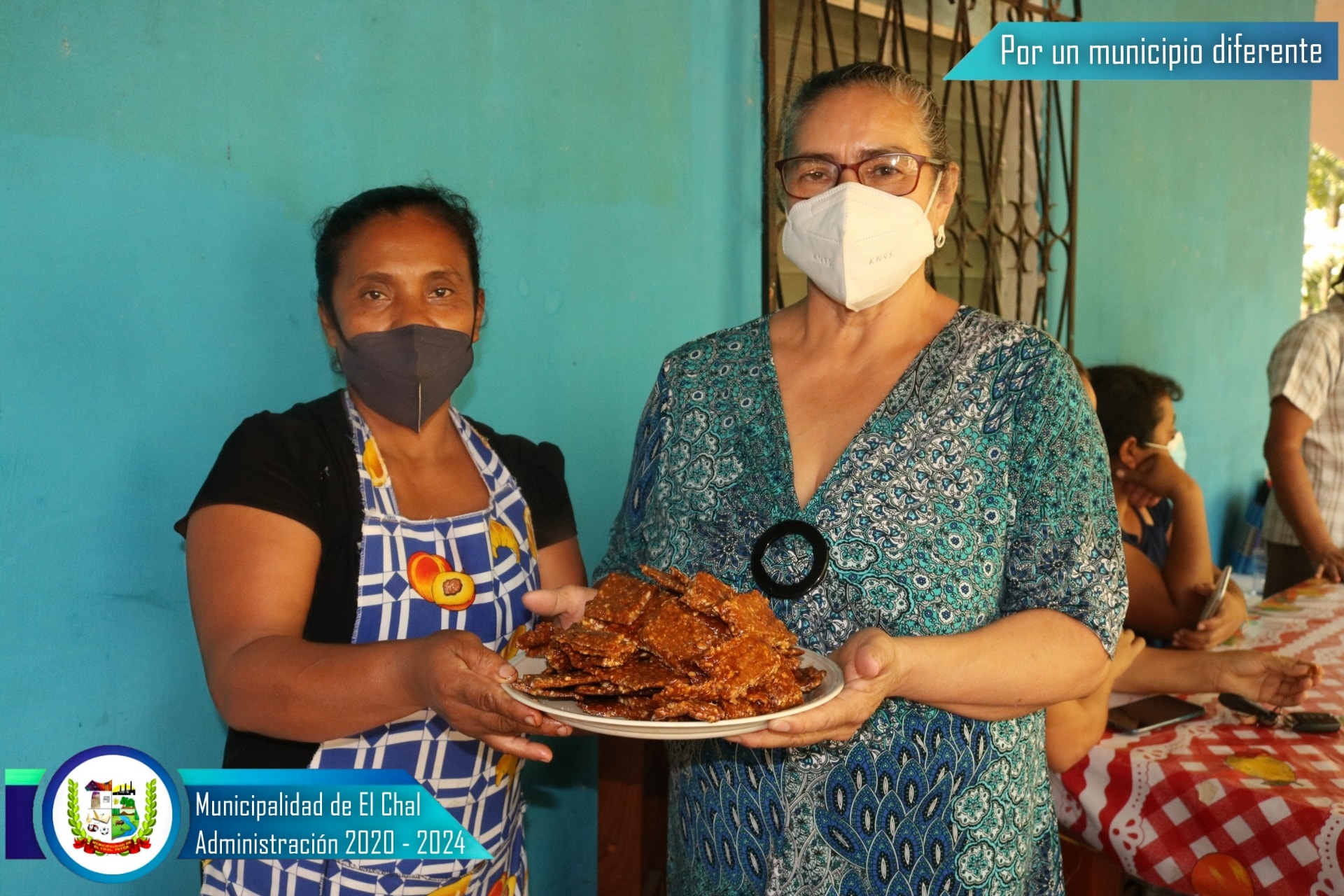 MUNICIPALIDAD DE EL CHAL, APOYANDO A LA MUJER CHALENCE