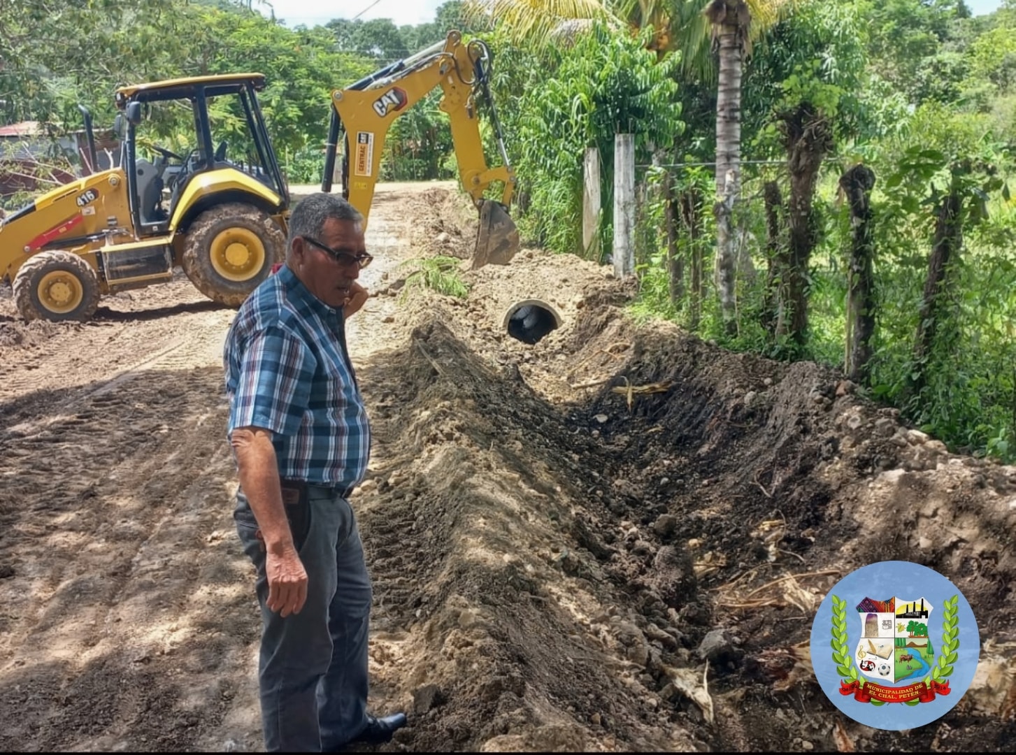 INTRODUCCIÓN DE TUBERÍA DE CONCRETO EN CASERÍO LA PUENTE.