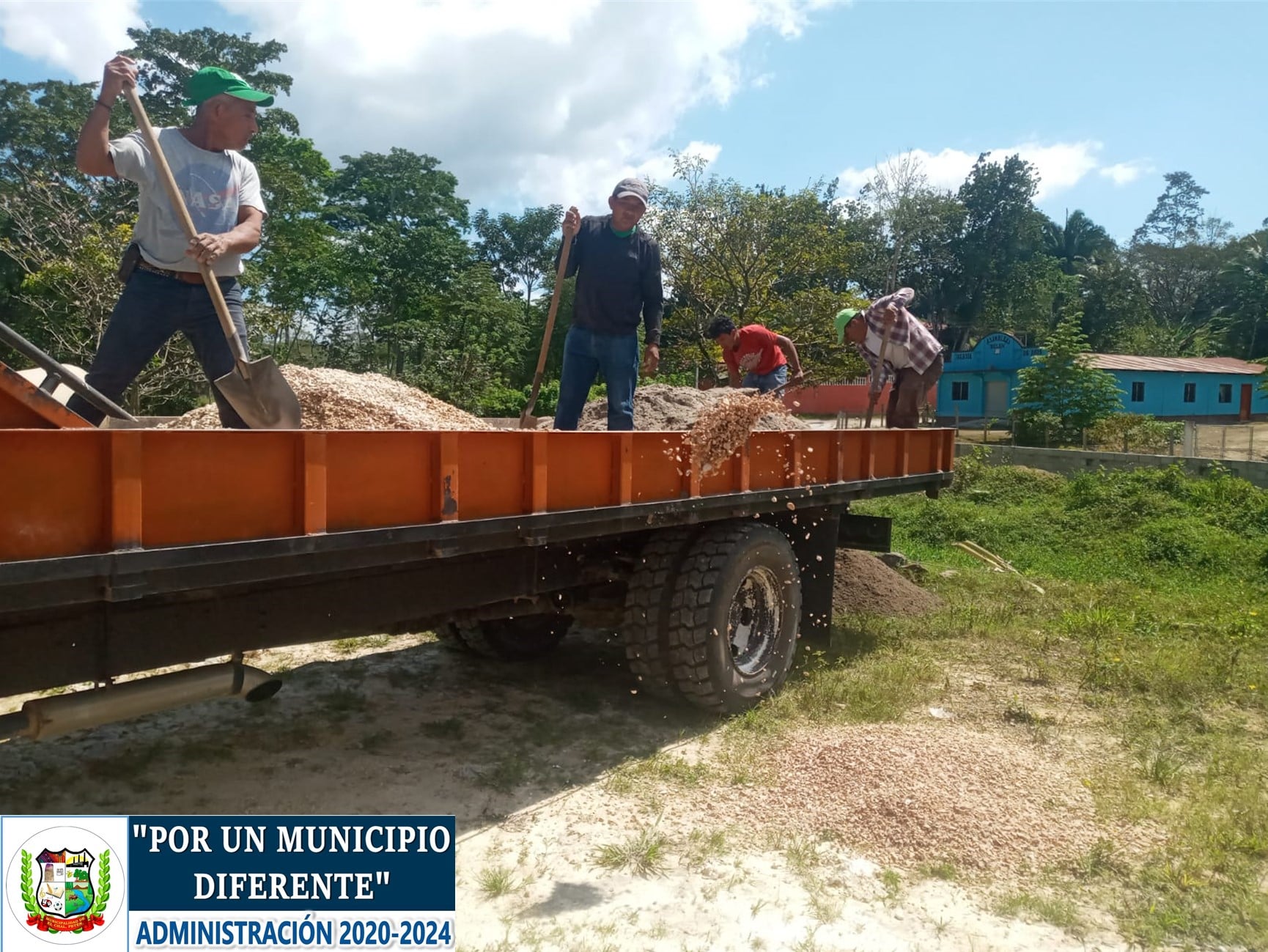 ENTREGA DE MATERIAL DE CONSTRUCCIÓN, CASERÍO SAN JUAN.