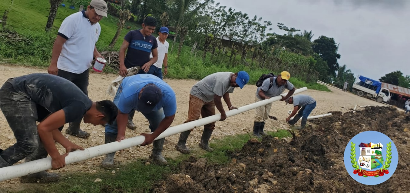 INSTALACIÓN DE LA RED DE DISTRIBUCIÓN DE AGUA POTABLE EN CASERÍO MOJARRAS DOS.