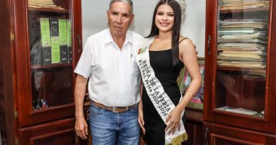 PRIMER DÍA DE CONCENTRACIÓN DE NUESTRA REPRESENTANTE EN EL CERTAMEN DE REINA DEPARTAMENTAL DE PETÉN PRIMER DÍA DE CONCENTRACIÓN DE NUESTRA REPRESENTANTE EN EL CERTAMEN DE REINA DEPARTAMENTAL DE PETÉN