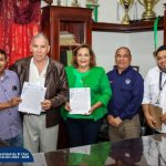 FIRMA DE CONVENIO EN BENEFICIO DE LA EDUCACIÓN DE EL CHAL FIRMA DE CONVENIO EN BENEFICIO DE LA EDUCACIÓN DE EL CHAL