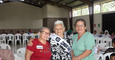 CONMEMORACIÓN DEL DÍA INTERNACIONAL DE LA MUJER RURAL Y RECONOCIMIENTO A LAS COMADRONAS CONMEMORACIÓN DEL DÍA INTERNACIONAL DE LA MUJER RURAL Y RECONOCIMIENTO A LAS COMADRONAS