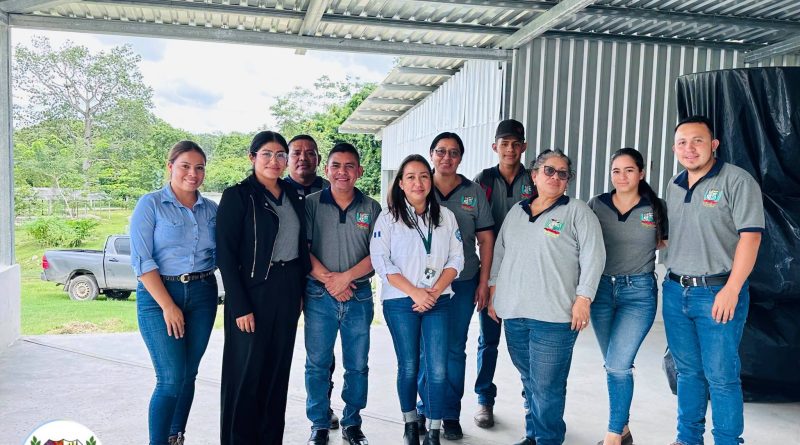 ¡TRABAJANDO POR EL FUTURO FORESTAL DE NUESTRO MUNICIPIO! ¡TRABAJANDO POR EL FUTURO FORESTAL DE NUESTRO MUNICIPIO!